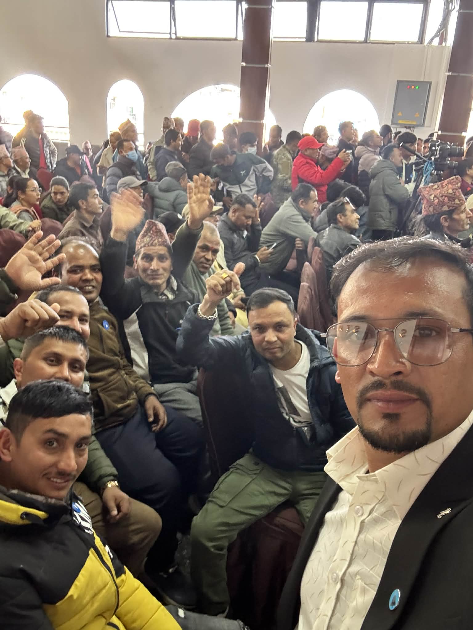 रास्वपामा प्रवेशको जनलहर : दोलखाबाट करिब १,५००, सैलुङबाट २५होनहार युवा पार्टी प्रवेश